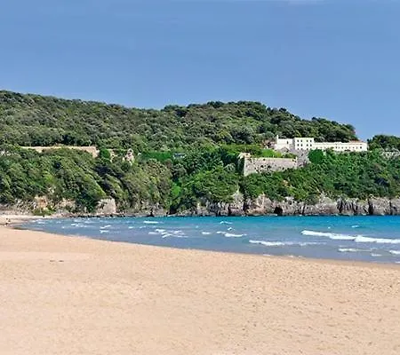 L'approdo 3* جنوى